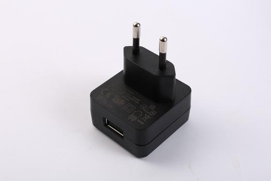 أسود اللون 6W 5V 1A PD USB محول الطاقة 5V 1.2A 5V 0.5A IEC60335 IEC60065